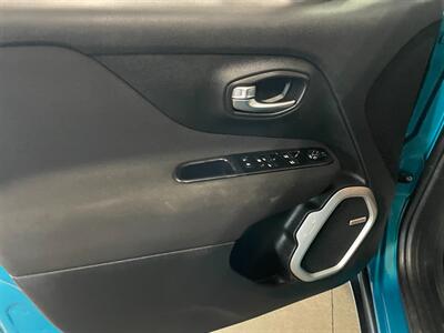 2020 Jeep Renegade Latitude   - Photo 24 - Saint Louis, MI 48880-9800