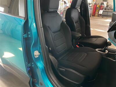 2020 Jeep Renegade Latitude   - Photo 20 - Saint Louis, MI 48880-9800