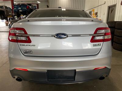 2014 Ford Taurus SHO   - Photo 8 - Saint Louis, MI 48880-9800