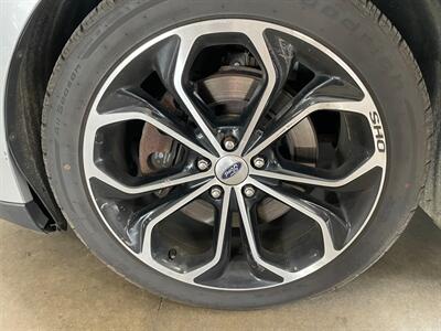 2014 Ford Taurus SHO   - Photo 24 - Saint Louis, MI 48880-9800