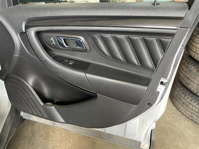 2014 Ford Taurus SHO   - Photo 21 - Saint Louis, MI 48880-9800
