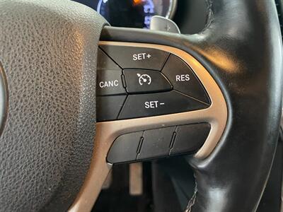 2015 Jeep Grand Cherokee Laredo   - Photo 12 - Saint Louis, MI 48880-9800