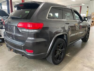 2015 Jeep Grand Cherokee Laredo   - Photo 6 - Saint Louis, MI 48880-9800