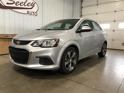 2019 Chevrolet Sonic Premier Auto   - Photo 2 - Saint Louis, MI 48880-9800