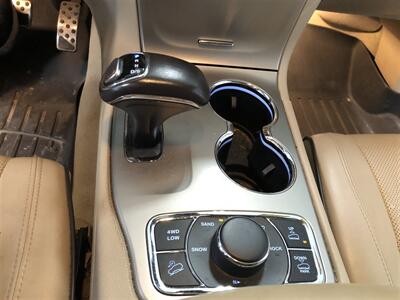 2014 Jeep Grand Cherokee Overland   - Photo 18 - Saint Louis, MI 48880-9800