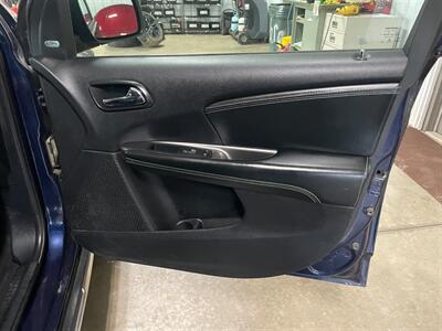 2017 Dodge Journey Crossroad - Photo 22 - Saint Louis, MI 48880-9800