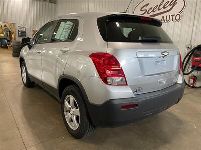 2016 Chevrolet Trax LS - Photo 3 - Saint Louis, MI 48880-9800