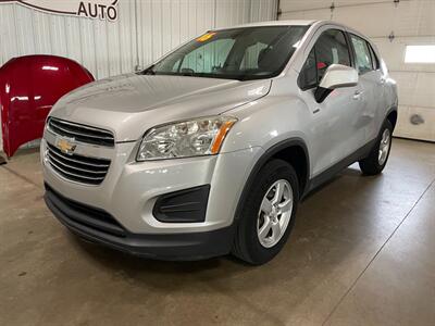 2016 Chevrolet Trax LS - Photo 2 - Saint Louis, MI 48880-9800