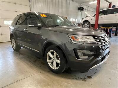 2016 Ford Explorer XLT - Photo 5 - Saint Louis, MI 48880-9800
