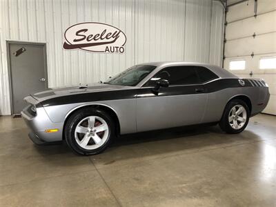 2014 Dodge Challenger SXT Plus   - Photo 1 - Saint Louis, MI 48880-9800
