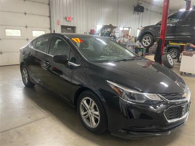 2017 Chevrolet Cruze LT Auto   - Photo 4 - Saint Louis, MI 48880-9800