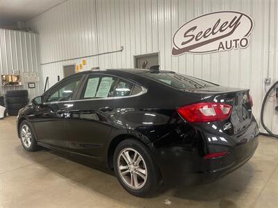 2017 Chevrolet Cruze LT Auto   - Photo 3 - Saint Louis, MI 48880-9800