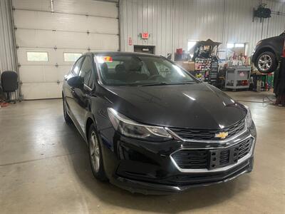 2017 Chevrolet Cruze LT Auto   - Photo 5 - Saint Louis, MI 48880-9800
