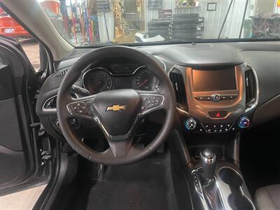 2017 Chevrolet Cruze LT Auto   - Photo 7 - Saint Louis, MI 48880-9800
