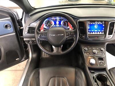 2016 Chrysler 200 S   - Photo 8 - Saint Louis, MI 48880-9800