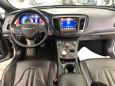 2016 Chrysler 200 S   - Photo 7 - Saint Louis, MI 48880-9800