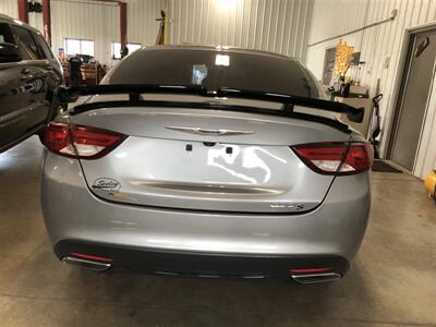 2016 Chrysler 200 S   - Photo 26 - Saint Louis, MI 48880-9800