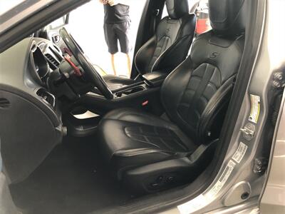 2016 Chrysler 200 S   - Photo 16 - Saint Louis, MI 48880-9800
