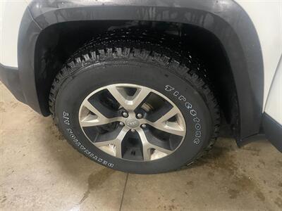 2014 Jeep Cherokee Trailhawk   - Photo 24 - Saint Louis, MI 48880-9800