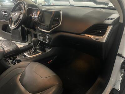 2014 Jeep Cherokee Trailhawk   - Photo 21 - Saint Louis, MI 48880-9800
