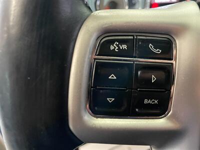2015 Chrysler Town and Country Touring-L   - Photo 10 - Saint Louis, MI 48880-9800