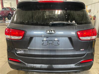 2017 Kia Sorento L   - Photo 26 - Saint Louis, MI 48880-9800