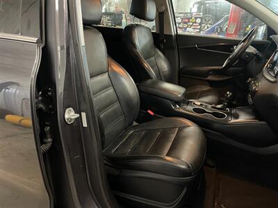 2017 Kia Sorento L   - Photo 20 - Saint Louis, MI 48880-9800