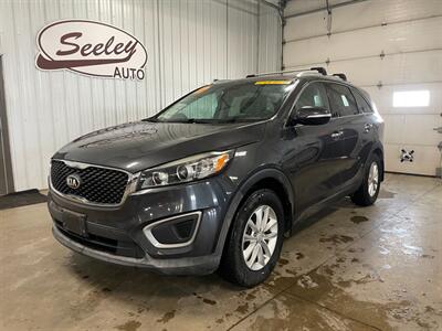 2017 Kia Sorento L   - Photo 2 - Saint Louis, MI 48880-9800