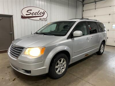 2010 Chrysler Town and Country Touring Plus   - Photo 2 - Saint Louis, MI 48880-9800