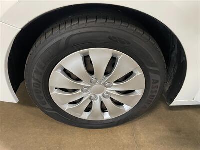 2012 Honda Accord LX   - Photo 22 - Saint Louis, MI 48880-9800