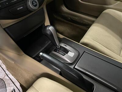 2012 Honda Accord LX   - Photo 13 - Saint Louis, MI 48880-9800