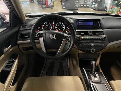 2012 Honda Accord LX   - Photo 9 - Saint Louis, MI 48880-9800