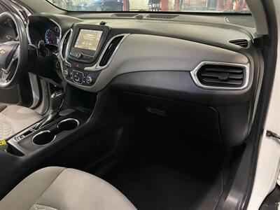 2019 Chevrolet Equinox LS - Photo 18 - Saint Louis, MI 48880-9800