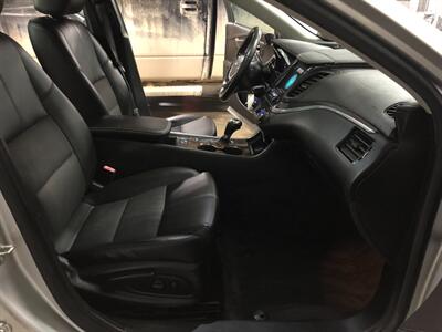 2015 Chevrolet Impala LT   - Photo 17 - Saint Louis, MI 48880-9800