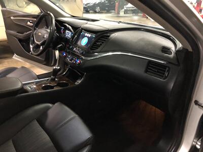 2015 Chevrolet Impala LT   - Photo 19 - Saint Louis, MI 48880-9800