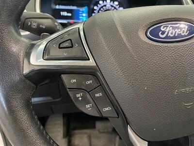 2019 Ford Edge SEL - Photo 9 - Saint Louis, MI 48880-9800