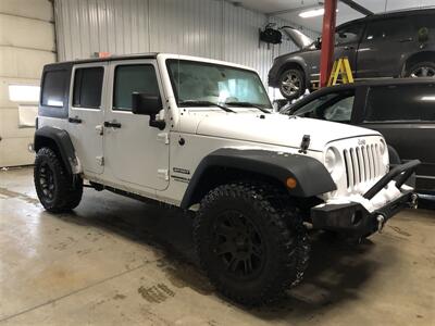 2017 Jeep Wrangler Sport   - Photo 4 - Saint Louis, MI 48880-9800