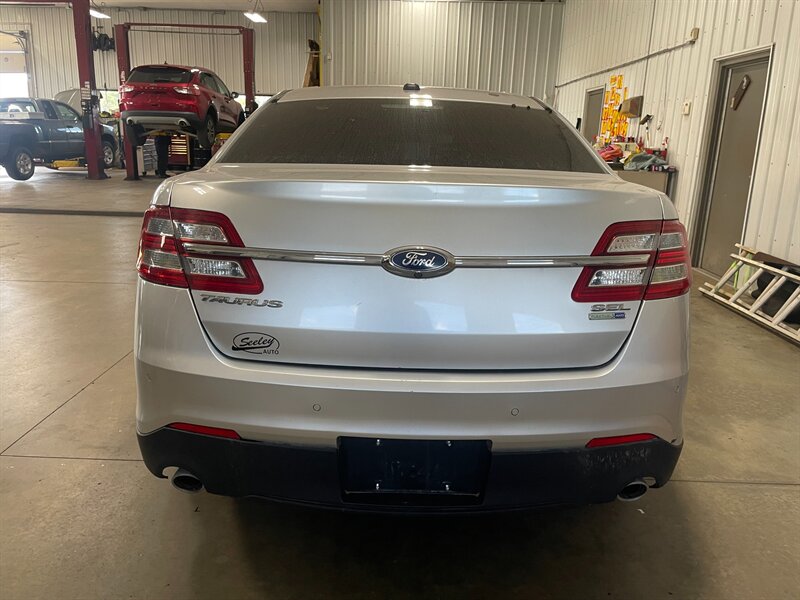 2017 Ford Taurus SEL - Photo 24 - Saint Louis, MI 48880-9800