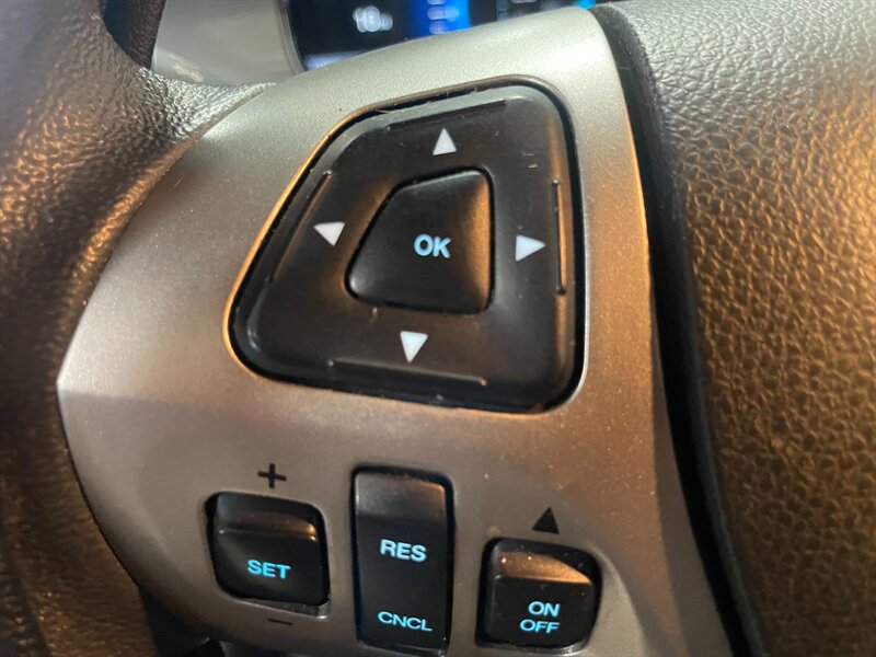 2017 Ford Taurus SEL - Photo 10 - Saint Louis, MI 48880-9800