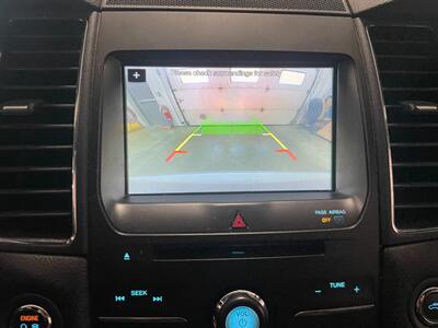 2017 Ford Taurus SEL - Photo 13 - Saint Louis, MI 48880-9800