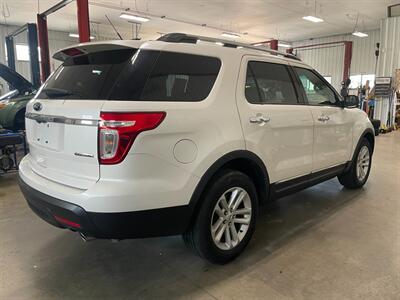2015 Ford Explorer XLT   - Photo 6 - Saint Louis, MI 48880-9800
