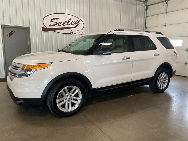 2015 Ford Explorer XLT   - Photo 1 - Saint Louis, MI 48880-9800