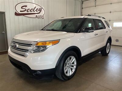 2015 Ford Explorer XLT   - Photo 2 - Saint Louis, MI 48880-9800
