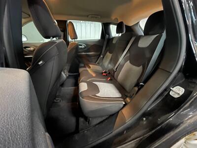 2014 Jeep Cherokee Sport - Photo 13 - Saint Louis, MI 48880-9800