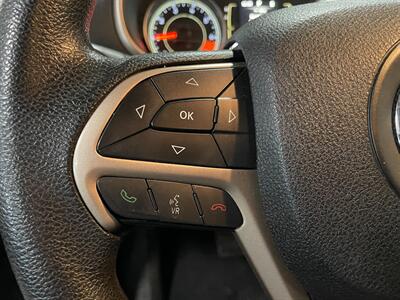 2014 Jeep Cherokee Sport - Photo 9 - Saint Louis, MI 48880-9800