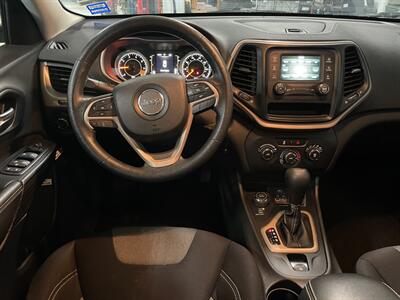 2014 Jeep Cherokee Sport - Photo 7 - Saint Louis, MI 48880-9800