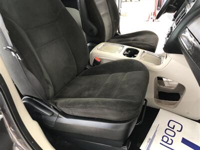 2016 Dodge Grand Caravan SXT   - Photo 19 - Saint Louis, MI 48880-9800