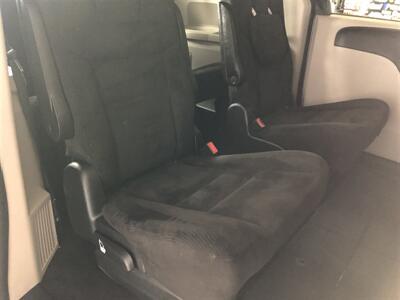 2016 Dodge Grand Caravan SXT   - Photo 17 - Saint Louis, MI 48880-9800