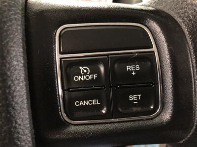 2016 Dodge Grand Caravan SXT   - Photo 12 - Saint Louis, MI 48880-9800