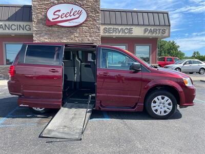 2017 Dodge Grand Caravan SE - Photo 3 - Saint Louis, MI 48880-9800